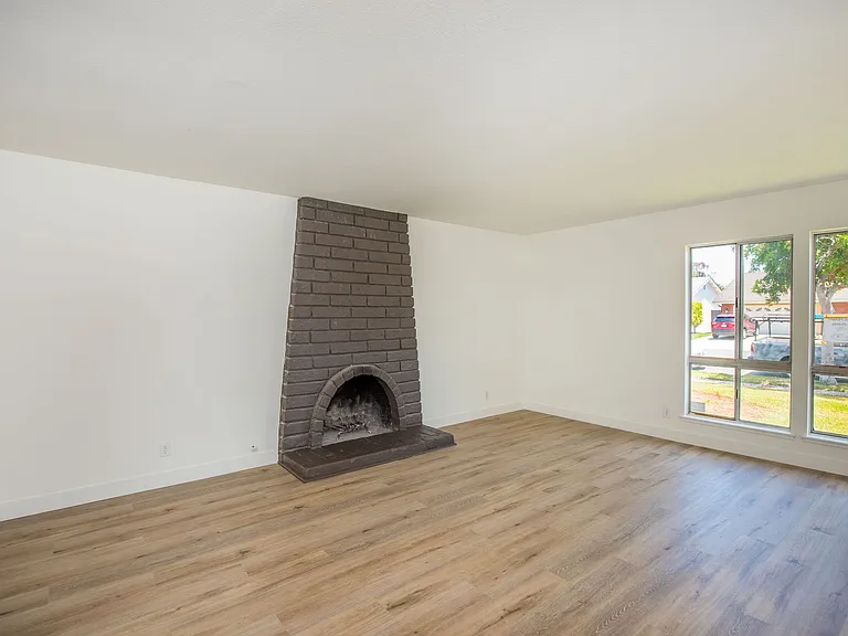 3069 Hayes Ave — Photo 16