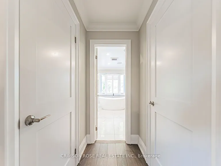 1588 Stationmaster Ln #UPPER HALF — Photo 21