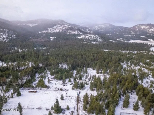 388 Walden Ln, Spirit Lake, ID 83869