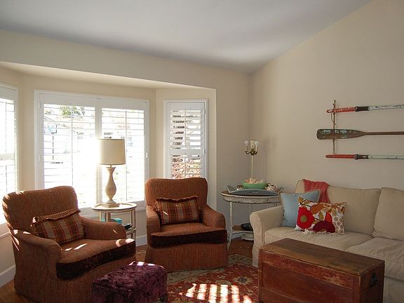 3rd image of 5124 Cambridge Ln