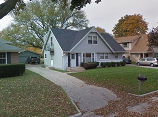 5233 N 108th Ct, Milwaukee, WI 53225