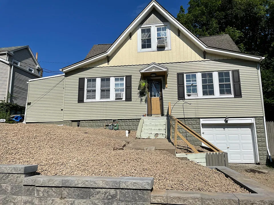 344 Nesbitt St #2
