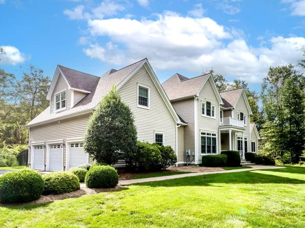 23 Jacobs Lane, Bethel, CT 06801