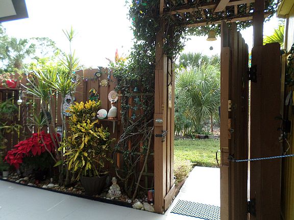 3rd image of 6031 SE Riverboat Dr #813