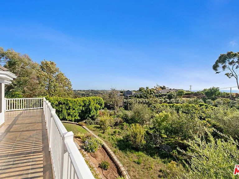 5958 Busch Dr — Photo 26