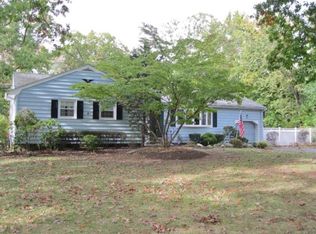 129 Sycamore Ave, Livingston, NJ 07039