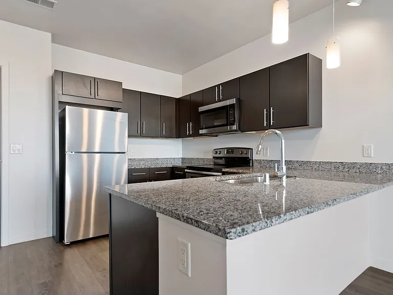 Freshwater Plaza Apartments — Photo 12