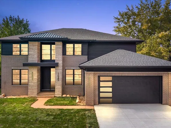 1545 Tiverton Trail Dr, Rochester Hills, MI 48306