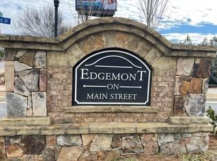 1027 Edgemont Dr, Alpharetta, GA 30009