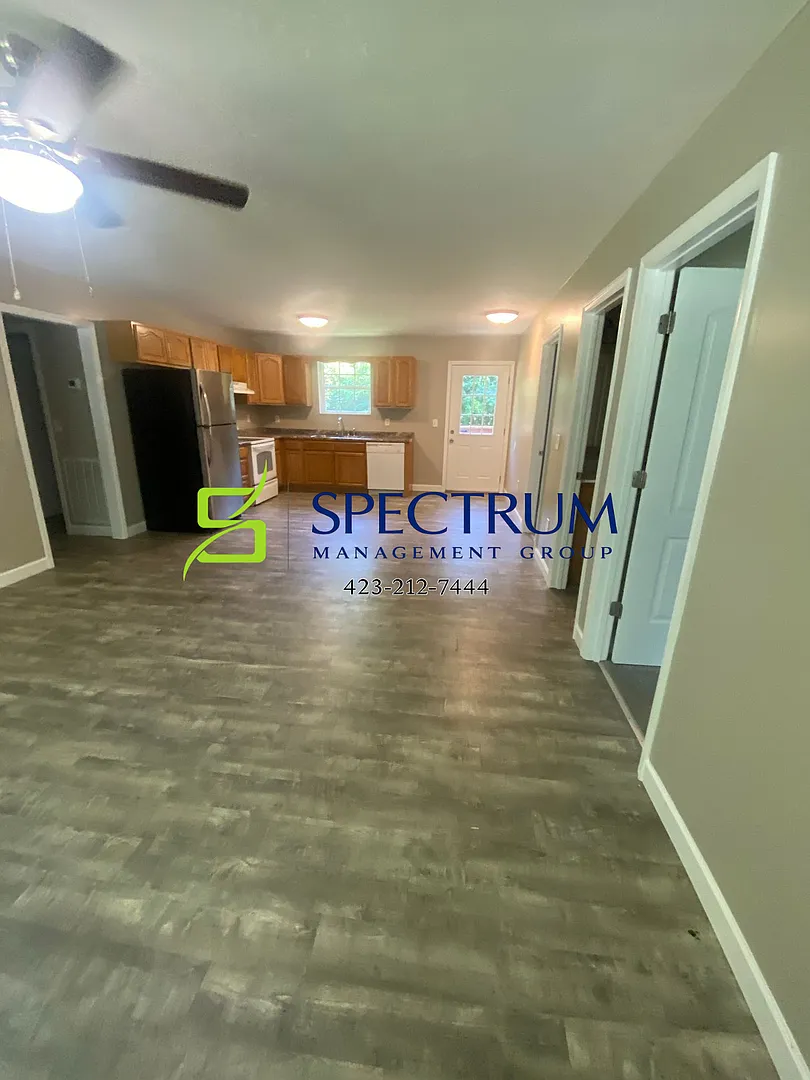 Now available 3 Bedroom 2 Bath Single Family Home - Newport, TN — Photo 3