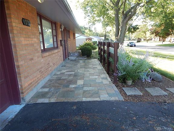 2nd image of 35 E Elmwood Dr