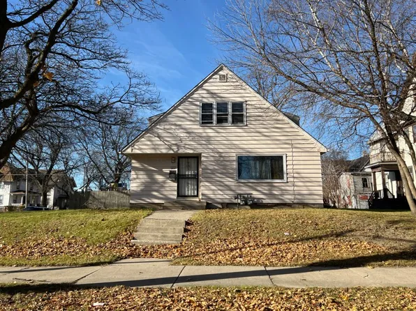 2005 N 36th St, Milwaukee, WI 53208