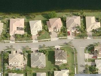 1st image of 916 NW 167th Ave