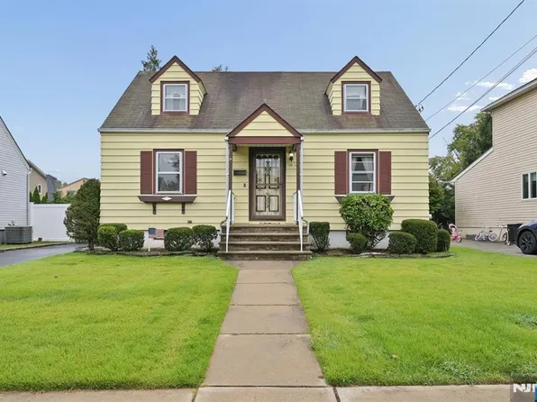 39-18 Jasper Road, Fair Lawn, NJ 07410