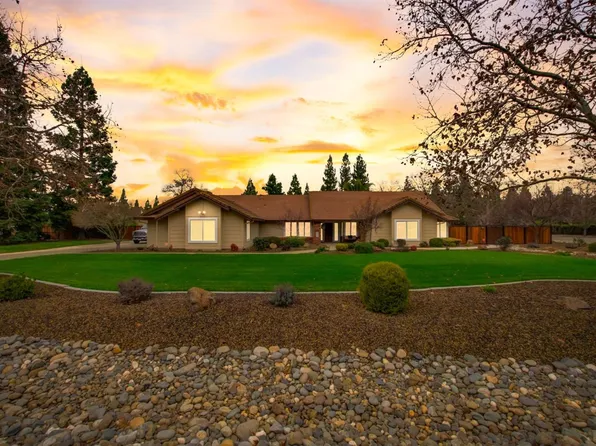 10121 Caprilli Dr, Sacramento, CA 95829