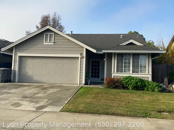 1120 Sun Valley Dr, Woodland, CA 95776