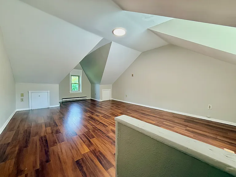 539 S 13th St — Photo 23