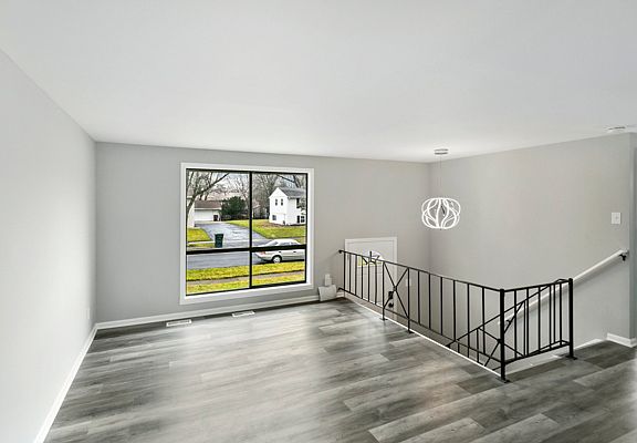5th image of 35 N Sycamore Ln