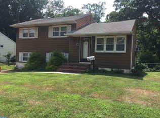 1064 Wagoner Dr, Wilmington, DE 19805