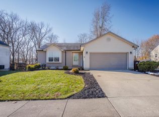9 Eagle Ct, Amelia, OH 45102