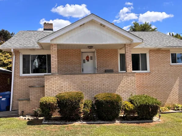 277 Francis Avenue, Windsor Heights, WV 26075