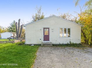 7203 Seminole Dr, Wonder Lake, IL 60097