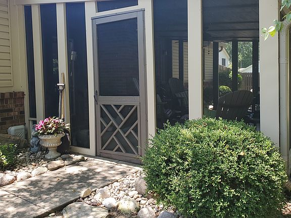 4th image of 712 Rahkewood Dr