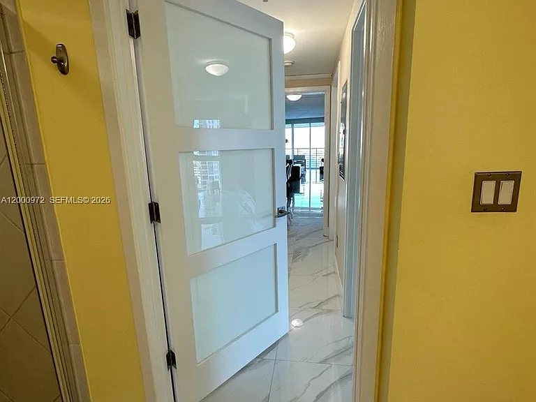 325 Biscayne Blvd #2523 — Photo 43