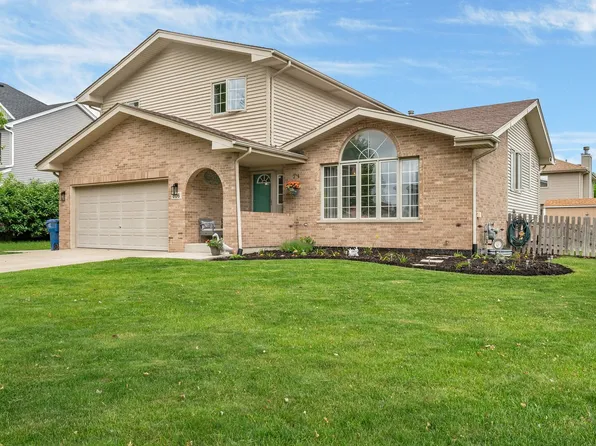 806 Feeney Dr, Minooka, IL 60447