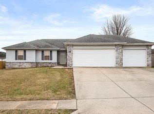 4606 W Portland St, Springfield, MO 65802