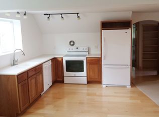 17 Victory Cir, White River Junction, VT 05001