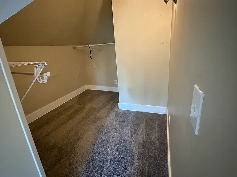 400 Linwood Ave #5 — Photo 7