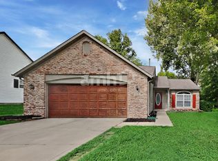 3428 Oakton Cir, Greenwood, IN 46143