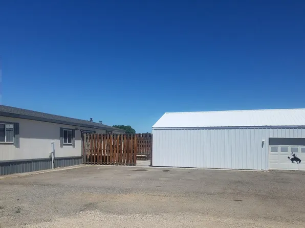 897 Roney Ave, Powell, WY 82435