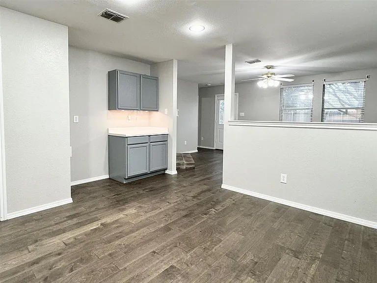 12824 Vassar Dr — Photo 7