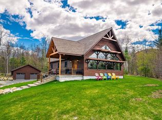 95 Outlook Ln, Wilmington, NY 12997