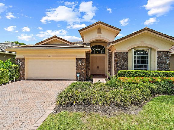 2nd image of 9389 Osprey Isles Boulevard