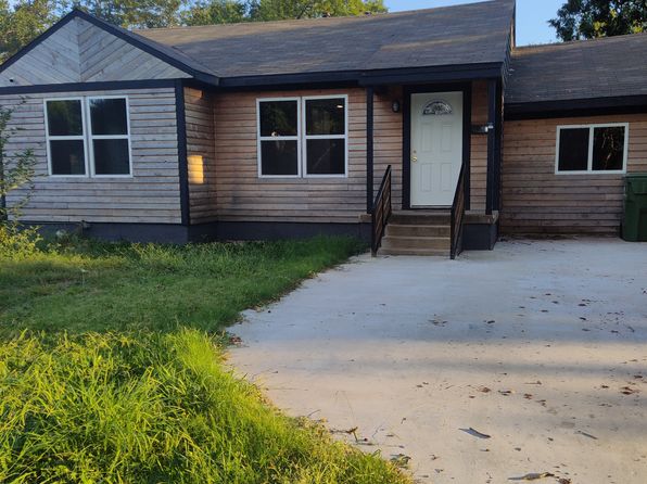 826 Maple Dr