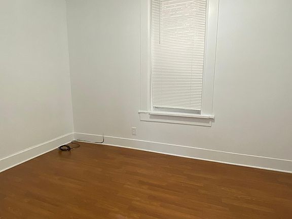 4th image of 3526 S Union Ave #1