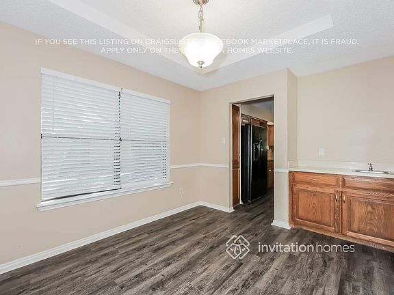 5th image of 105 Creek Courts Dr