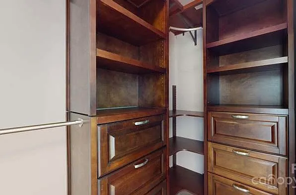 101 Isabella Ct — Photo 7