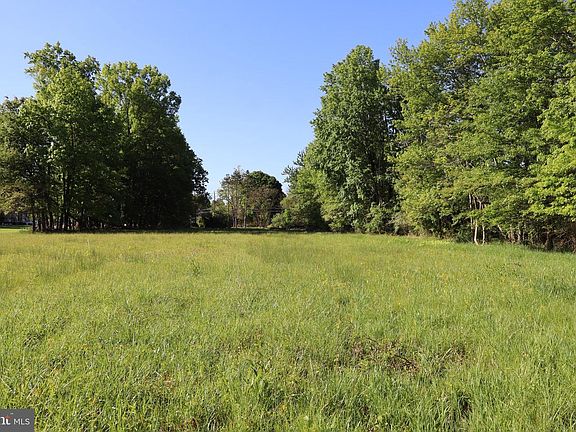 5th image of 1583 Chestnut Ridge Rd