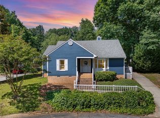 944 Chatfield Dr, Jamestown, NC 27282