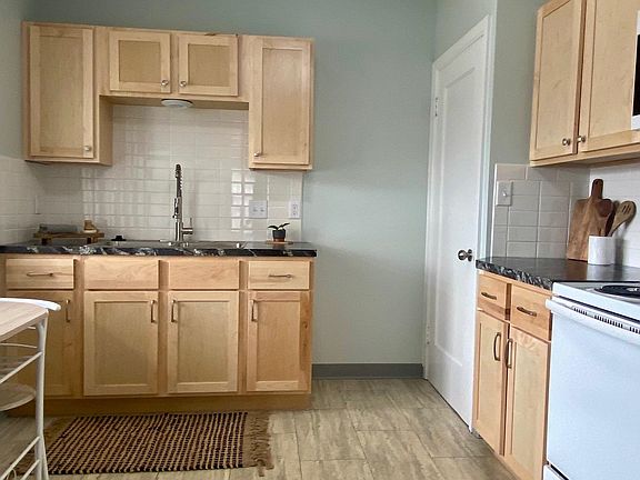 5th image of 2124 Pawnee Rd