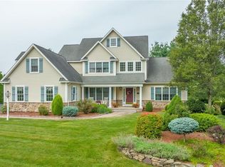 12 Sunrise Dr, Manchester, CT 06040