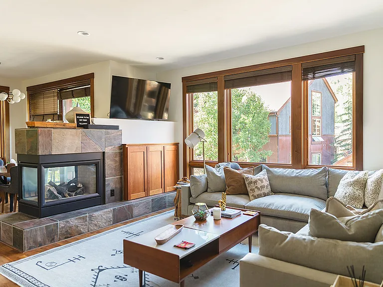 401 Adams Ranch Rd #B — Photo 15