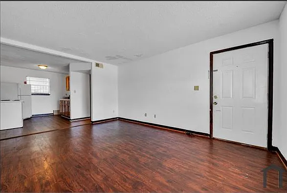 2 bed, $750 — Photo 4
