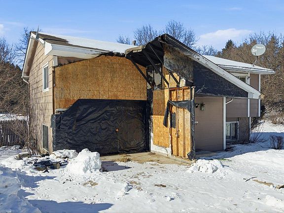 3rd image of 23620 Jensen Ave N