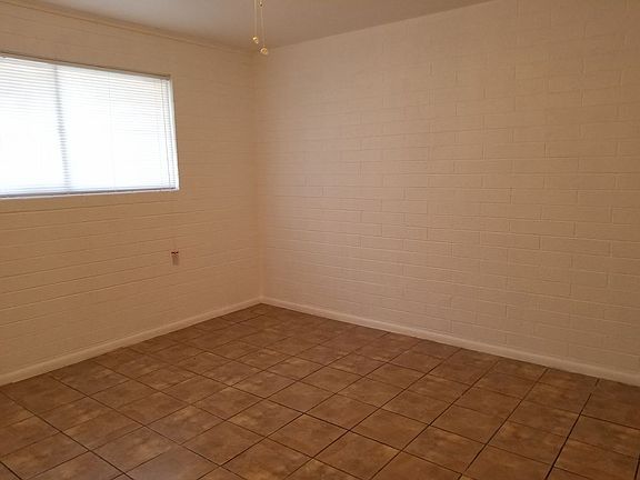5th image of 4610 N 74th St APT 1