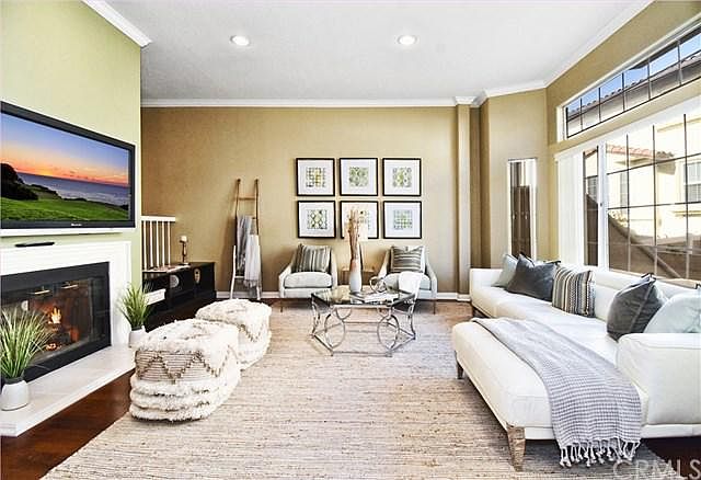 1st image of 2825 Plaza Del Amo Unit 125